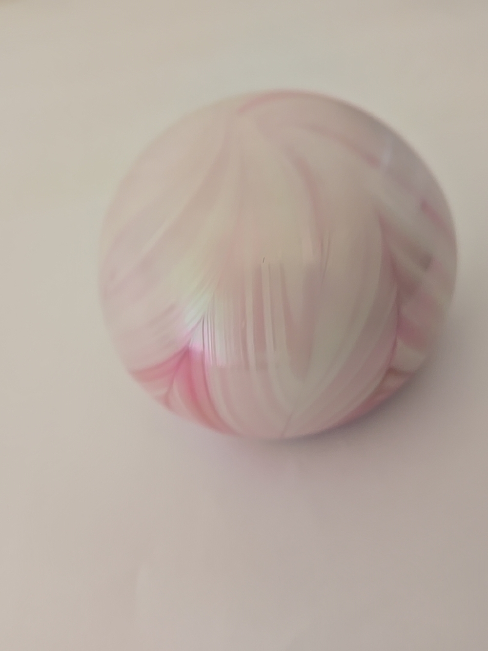 Gibson Pink Feather Pulled 1987 Paperweight - Picture 2 of 5